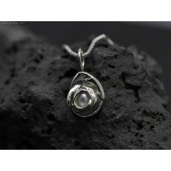 Handmade water cast silver flower necklace with genuine Pearl