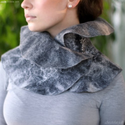 Merino wool scarf Black and white felt scarf with ruffles Felted collar scarf