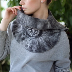 Merino wool scarf Black and white felt scarf with ruffles Felted collar scarf