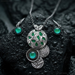 Emerald Green Dichroic Glass Silver Pendant Necklace and Earrings Set