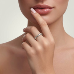 Handgjord Sterling Silverring i Smält Design | Kolgjuten Ring